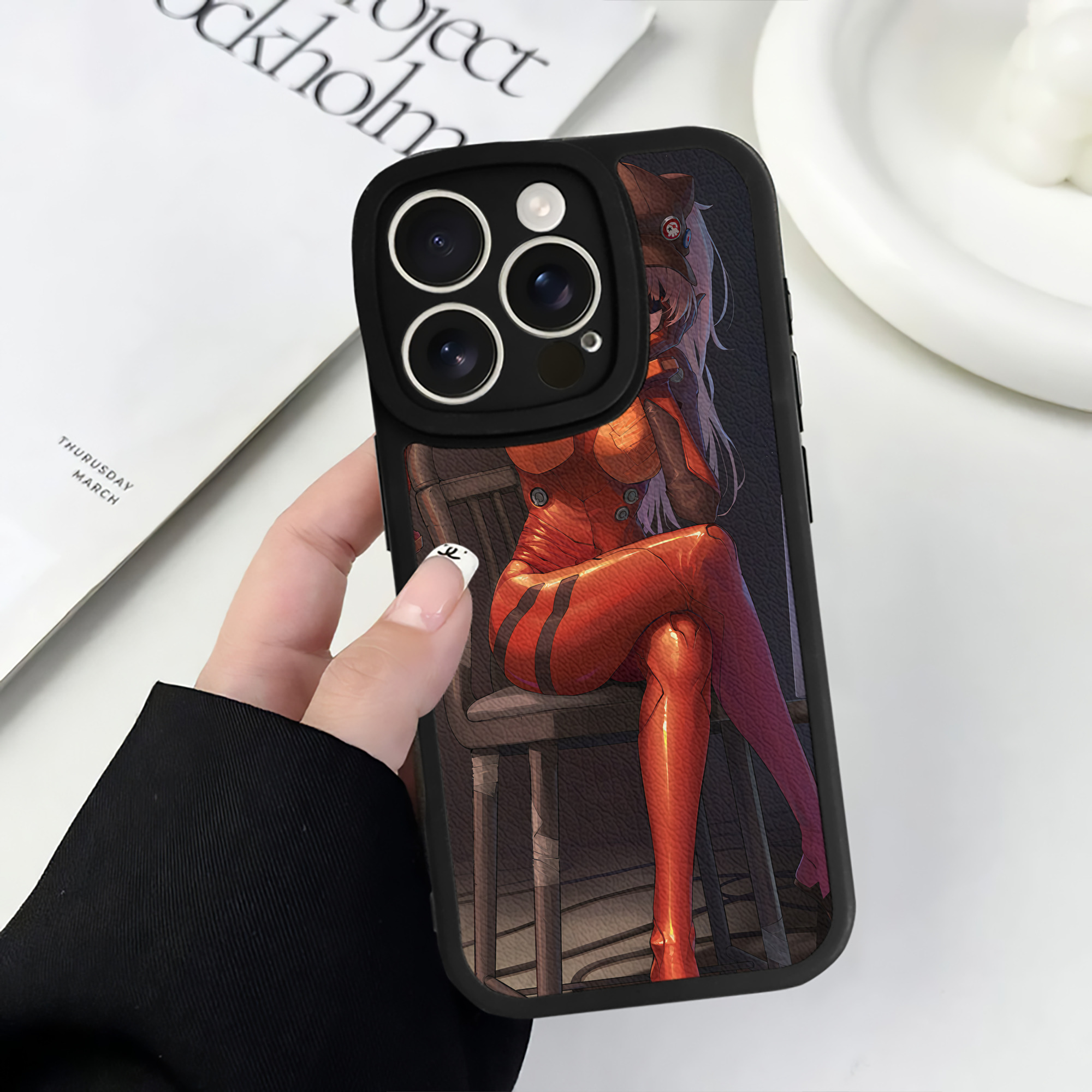 （画像用） EVA 新世紀エヴァンゲリオン 【iPhone 16シリーズ対応】シリコンスマホケース（レザー調） 材質：シリコン